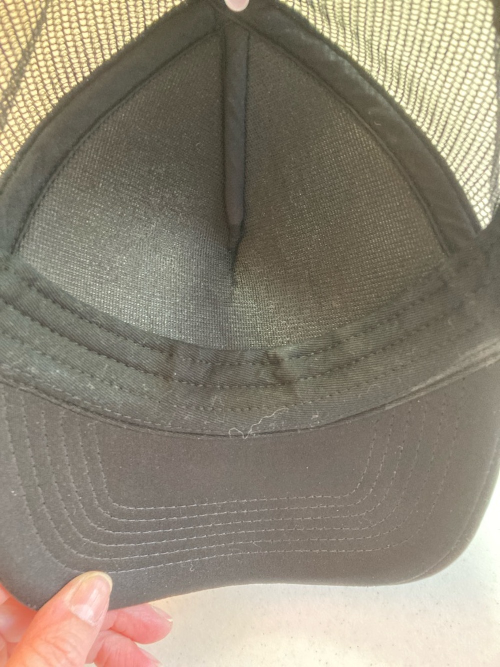 PLAYBOY Black Cap with White Logo - Picture 5 of 6